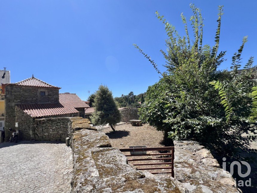 Gîte T3 à Chosendo de 98 m²