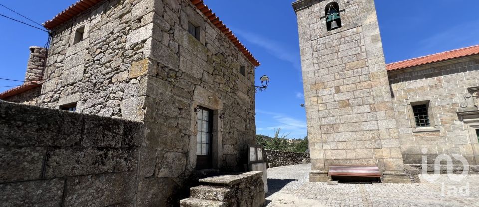 Gîte T3 à Chosendo de 98 m²