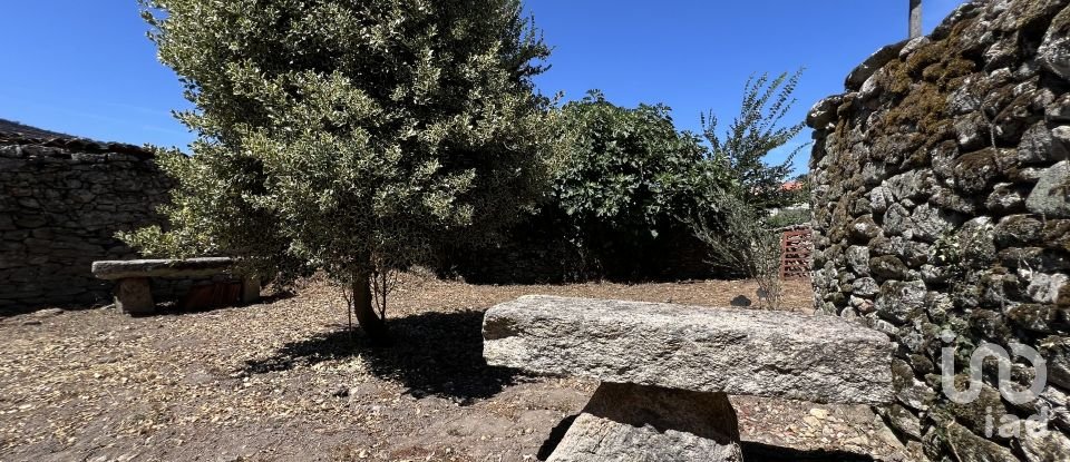 Gîte T3 à Chosendo de 98 m²