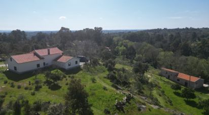 Maison T3 à Castelo Novo de 664 m²