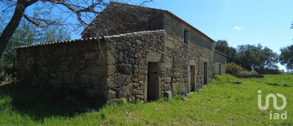 Maison T3 à Castelo Novo de 664 m²