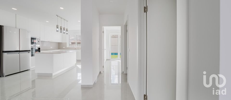 Moradia T3 em Lourinhã e Atalaia de 201 m²