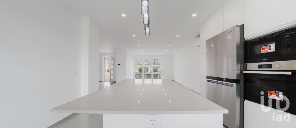 Moradia T3 em Lourinhã e Atalaia de 201 m²