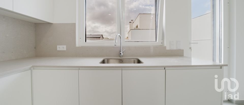 Moradia T3 em Lourinhã e Atalaia de 201 m²