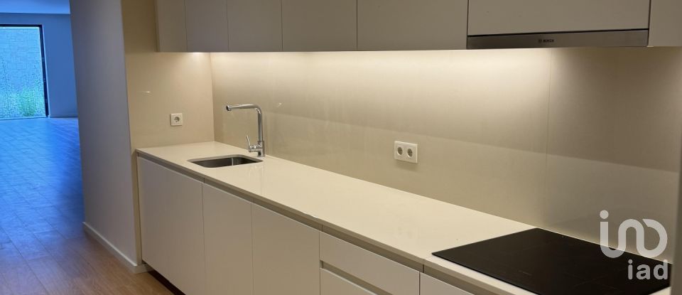 Apartamento T2 em Paranhos de 124 m²