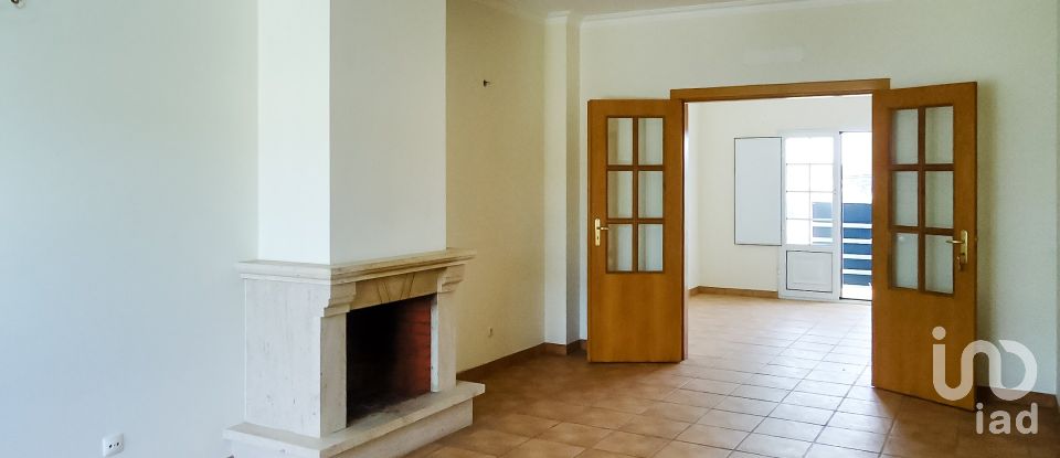 Maison T3 à Poceirão e Marateca de 280 m²