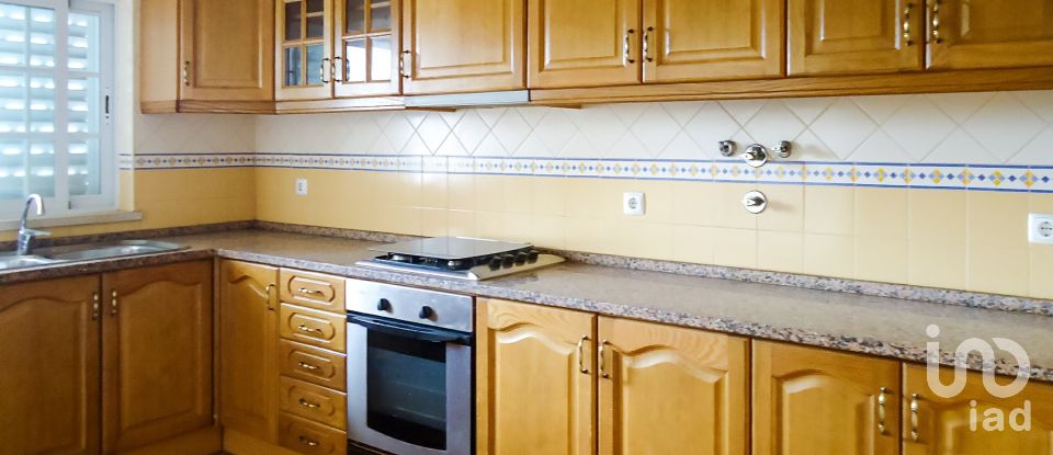 Maison T3 à Poceirão e Marateca de 280 m²