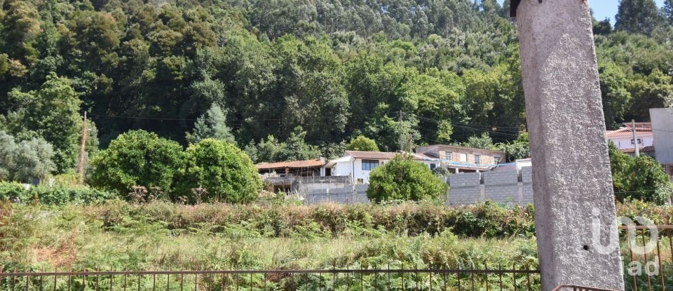 House T4 in Vila Nova of 232 m²