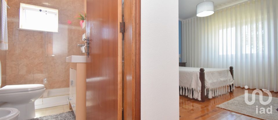 House T4 in Vila Nova of 232 m²