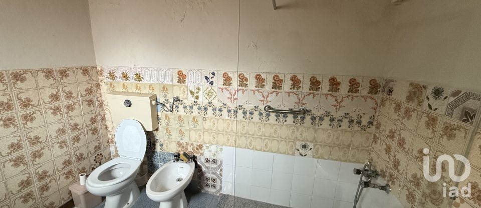 Bâtiment à Fontelas de 214 m²