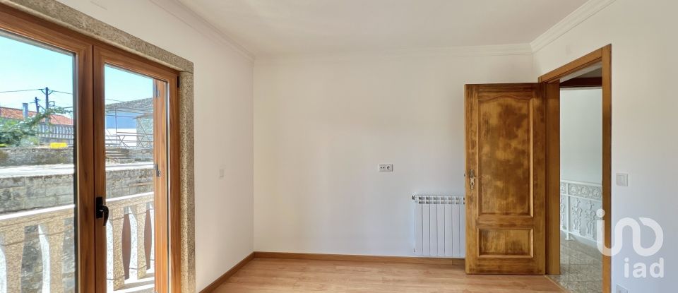 Gîte T1 à Sernancelhe e Sarzeda de 121 m²
