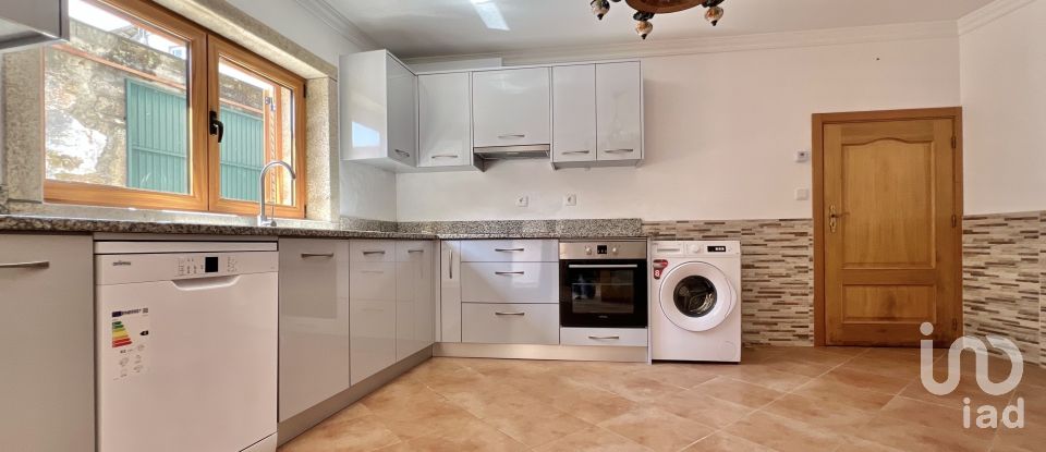 Gîte T1 à Sernancelhe e Sarzeda de 121 m²