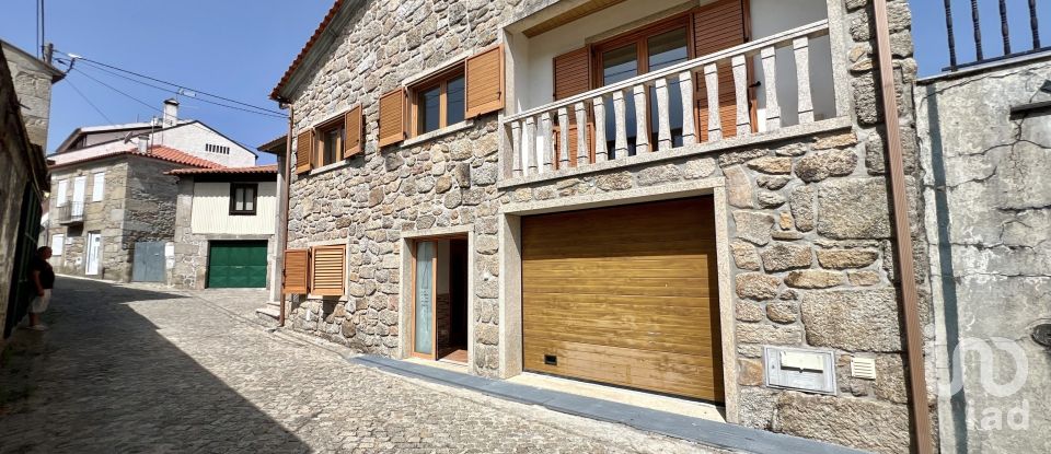 Gîte T1 à Sernancelhe e Sarzeda de 121 m²