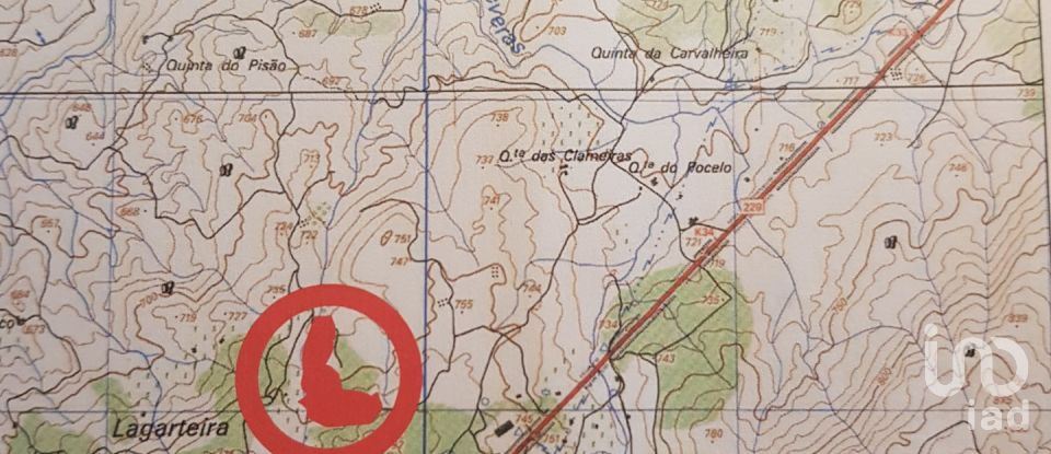 Terrain à Sernancelhe e Sarzeda de 44 527 m²