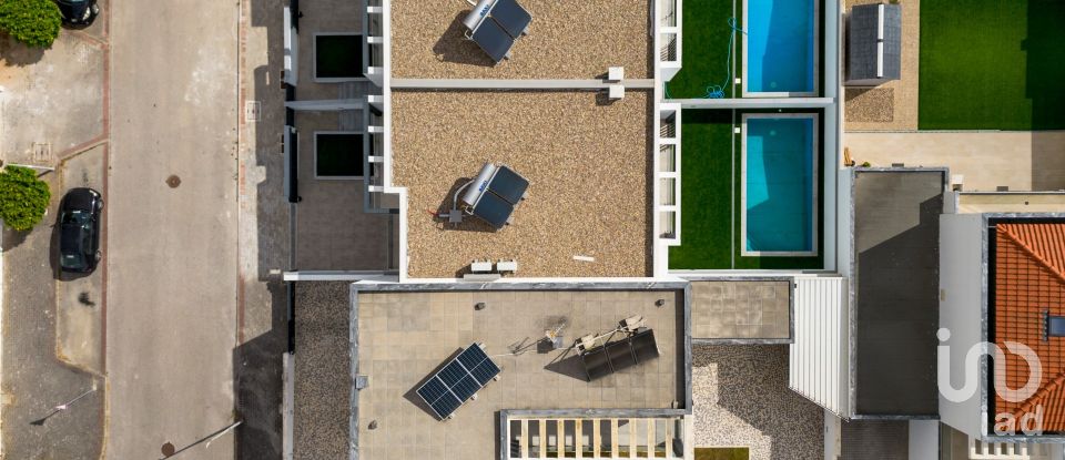 Moradia T3 em Lourinhã e Atalaia de 201 m²