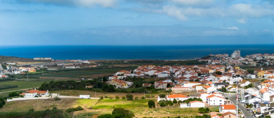 Moradia T3 em Lourinhã e Atalaia de 201 m²