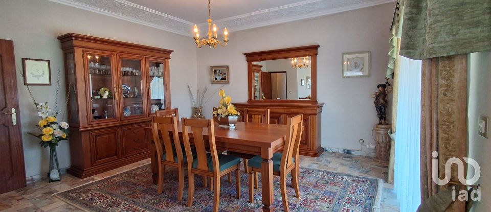 Maison T4 à Orvalho de 200 m²