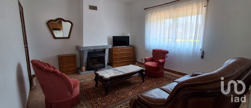 Maison T4 à Orvalho de 200 m²