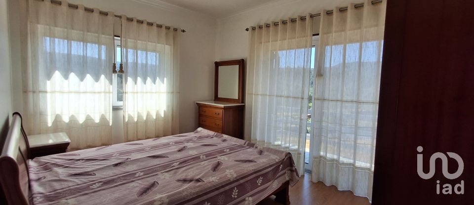 Maison T4 à Orvalho de 200 m²