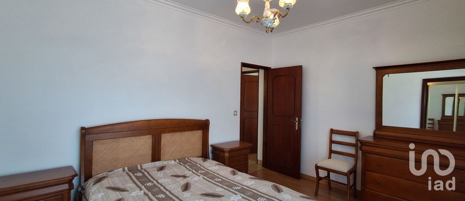 Maison T4 à Orvalho de 200 m²