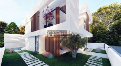 House T4 in Charneca De Caparica E Sobreda of 150 m²