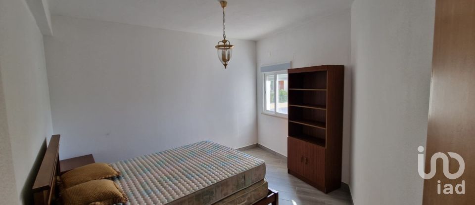 Maison T9 à Meirinhas de 180 m²