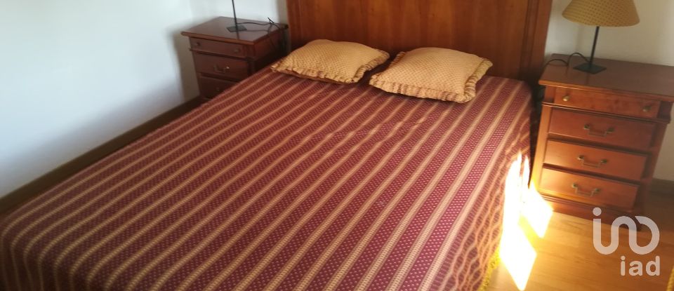 Maison T9 à Meirinhas de 180 m²