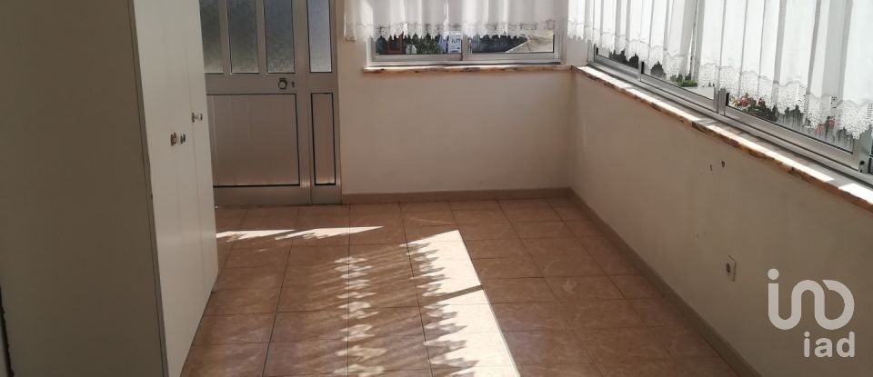 Maison T9 à Meirinhas de 180 m²