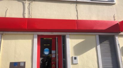 Boutique/Local commercial à Carregado e Cadafais de 124 m²