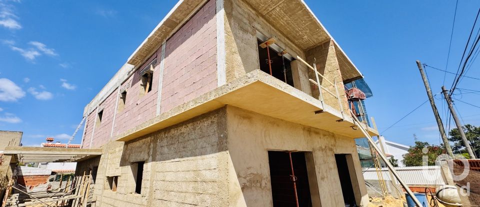 Maison T4 à Fernão Ferro de 147 m²