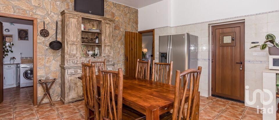 Moradia T4 em Turcifal de 465 m²