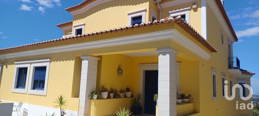 House T5 in Palmela of 360 m²