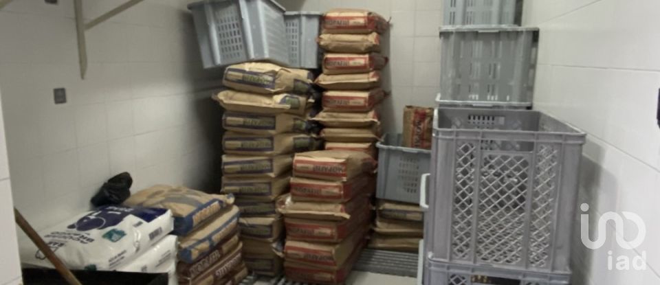 Prédio em Gavião e Atalaia de 123 m²