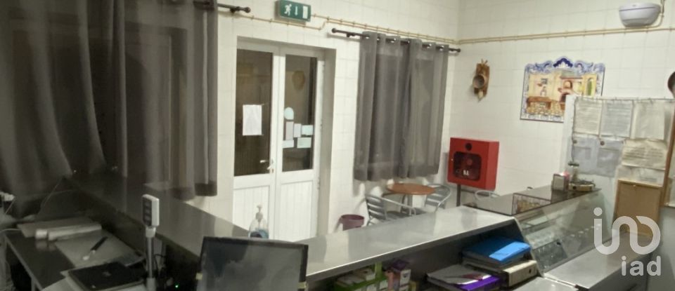 Prédio em Gavião e Atalaia de 123 m²