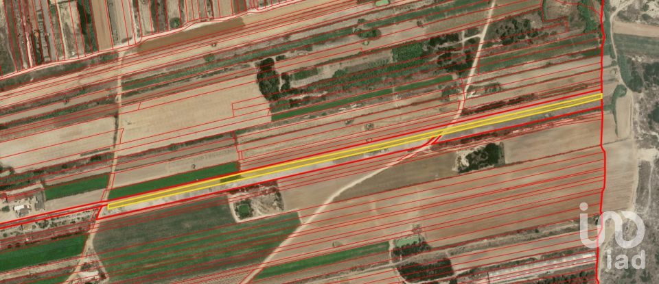 Terreno em Ferrel de 7 800 m²