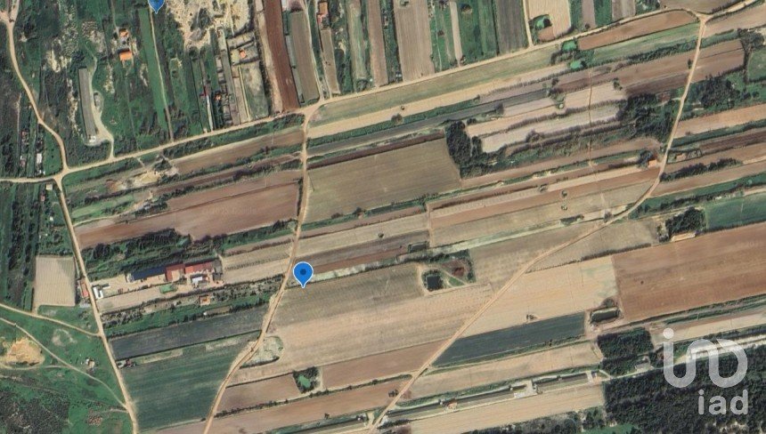 Terreno em Ferrel de 7 800 m²