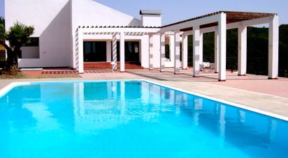 Hôtel 3* à Alcoutim e Pereiro de 4 075 m²