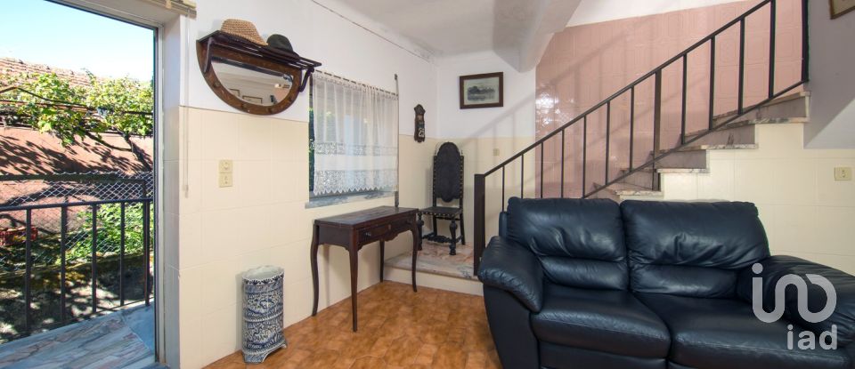Casa de aldeia T2 em Castanheira de Pêra e Coentral de 144 m²