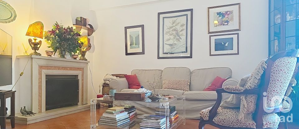 Apartment T3 in Carnaxide e Queijas of 119 m²