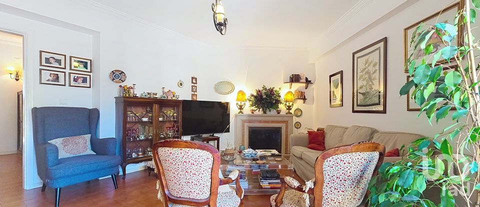 Apartment T3 in Carnaxide e Queijas of 119 m²