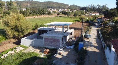 Maison T3 à Palmeira de Faro e Curvos de 230 m²