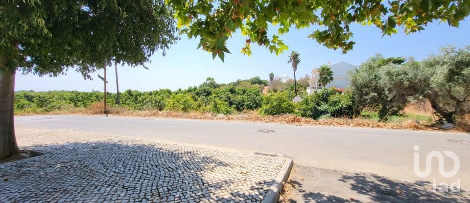 Terreno urbano em Luz de Tavira e Santo Estêvão de 400 m²