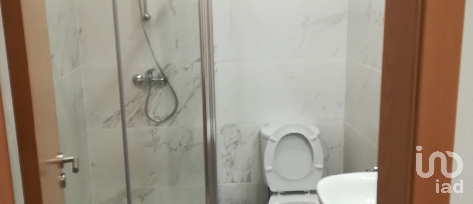 Maison T9 à Meirinhas de 180 m²