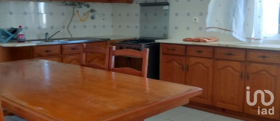 Maison T9 à Meirinhas de 180 m²