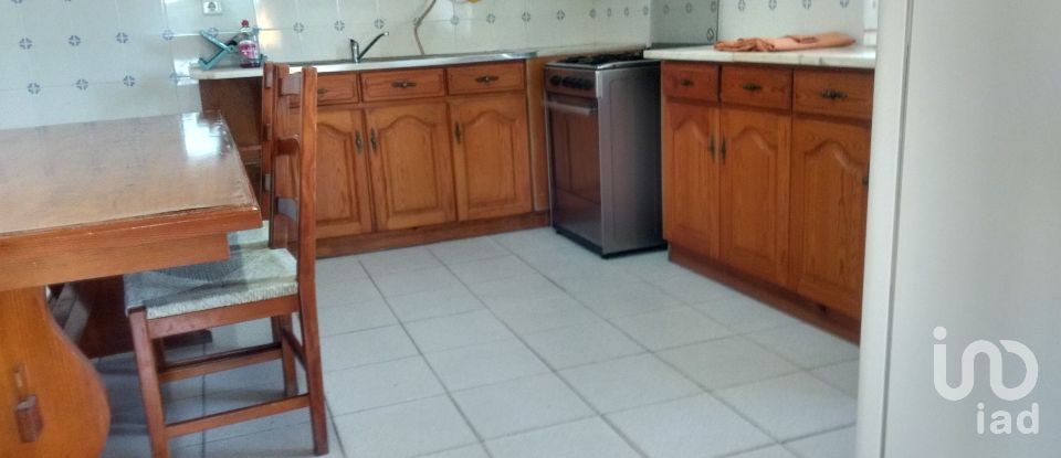 Maison T9 à Meirinhas de 180 m²