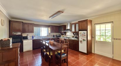 Maison T4 à Vouzela e Paços de Vilharigues de 260 m²