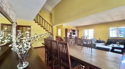 Maison T4 à Vouzela e Paços de Vilharigues de 260 m²