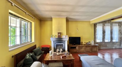 Maison T4 à Vouzela e Paços de Vilharigues de 260 m²