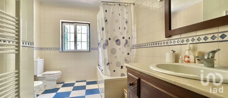 Moradia T4 em Vouzela e Paços de Vilharigues de 260 m²