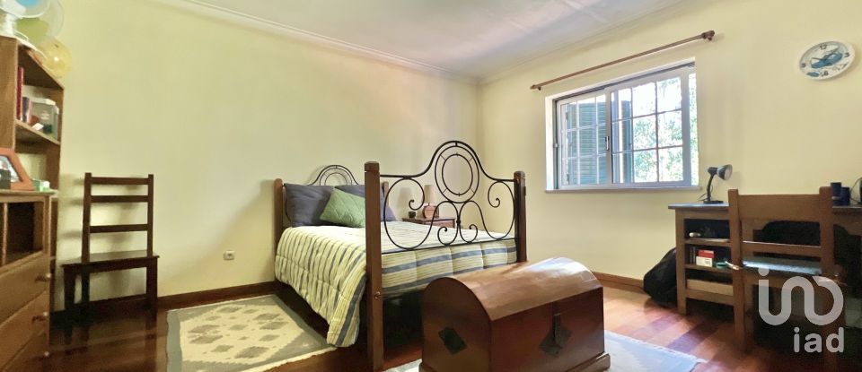 Moradia T4 em Vouzela e Paços de Vilharigues de 260 m²